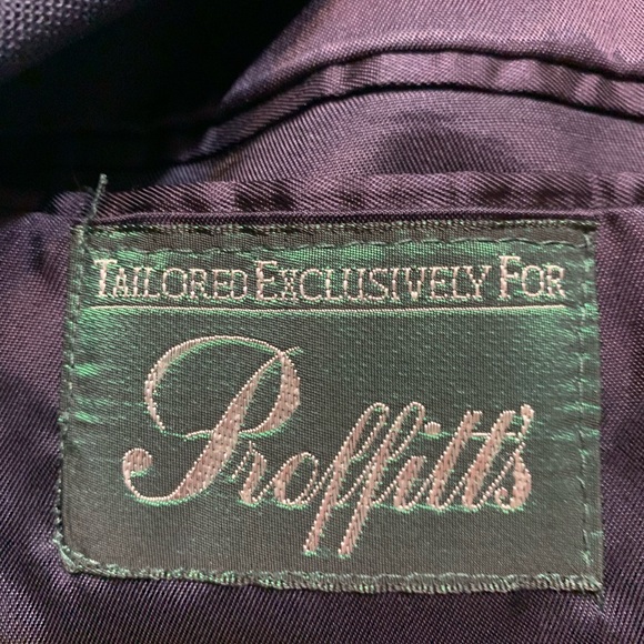 Vintage Navy Blazer Tailored Made for Proffitts - Picture 5 of 6